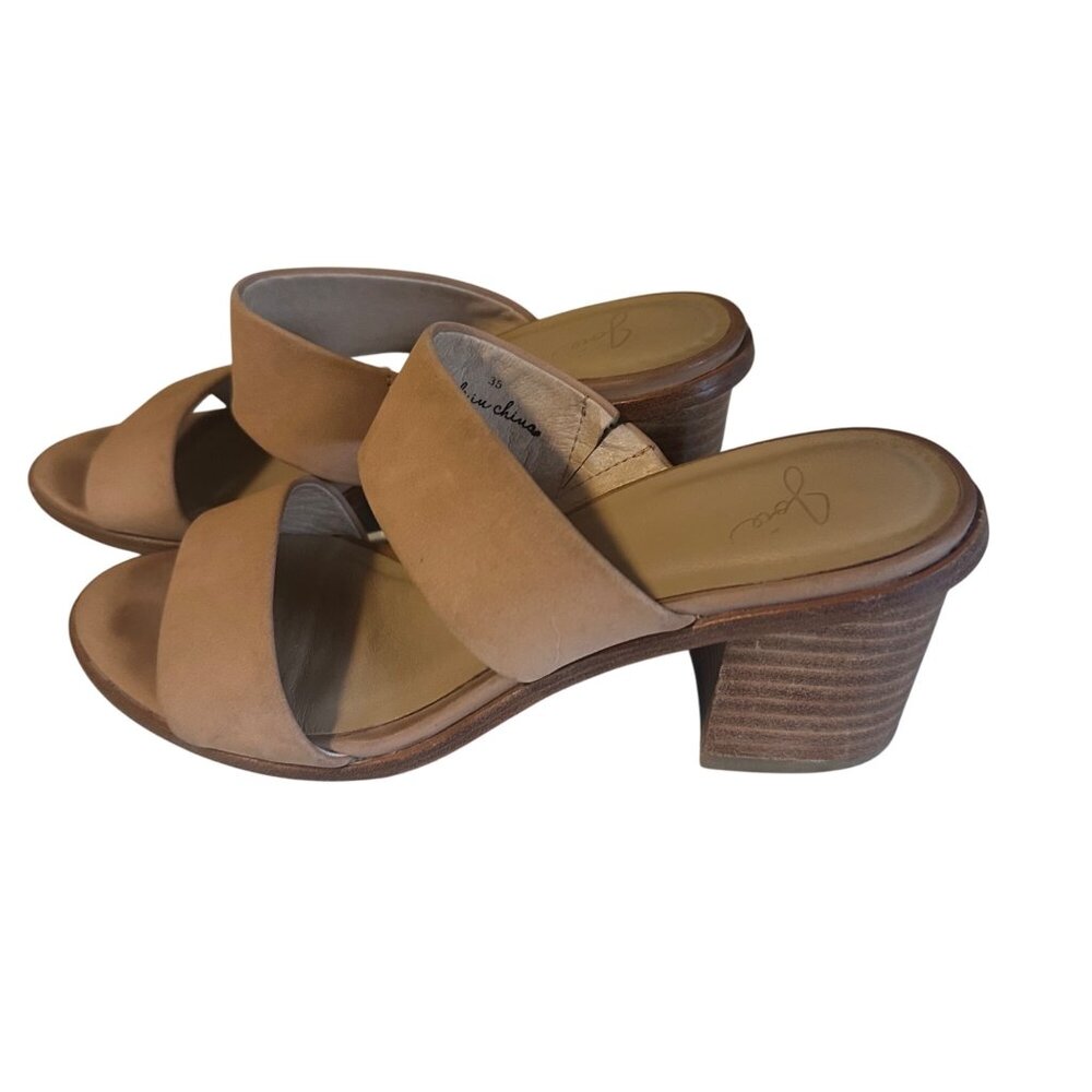 Joie Banner tan slip on tan leather sandals size 35